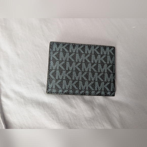 Michael Kors Men's Blue Monogram Billfold Card Holder Wallet - Picture 3 of 4